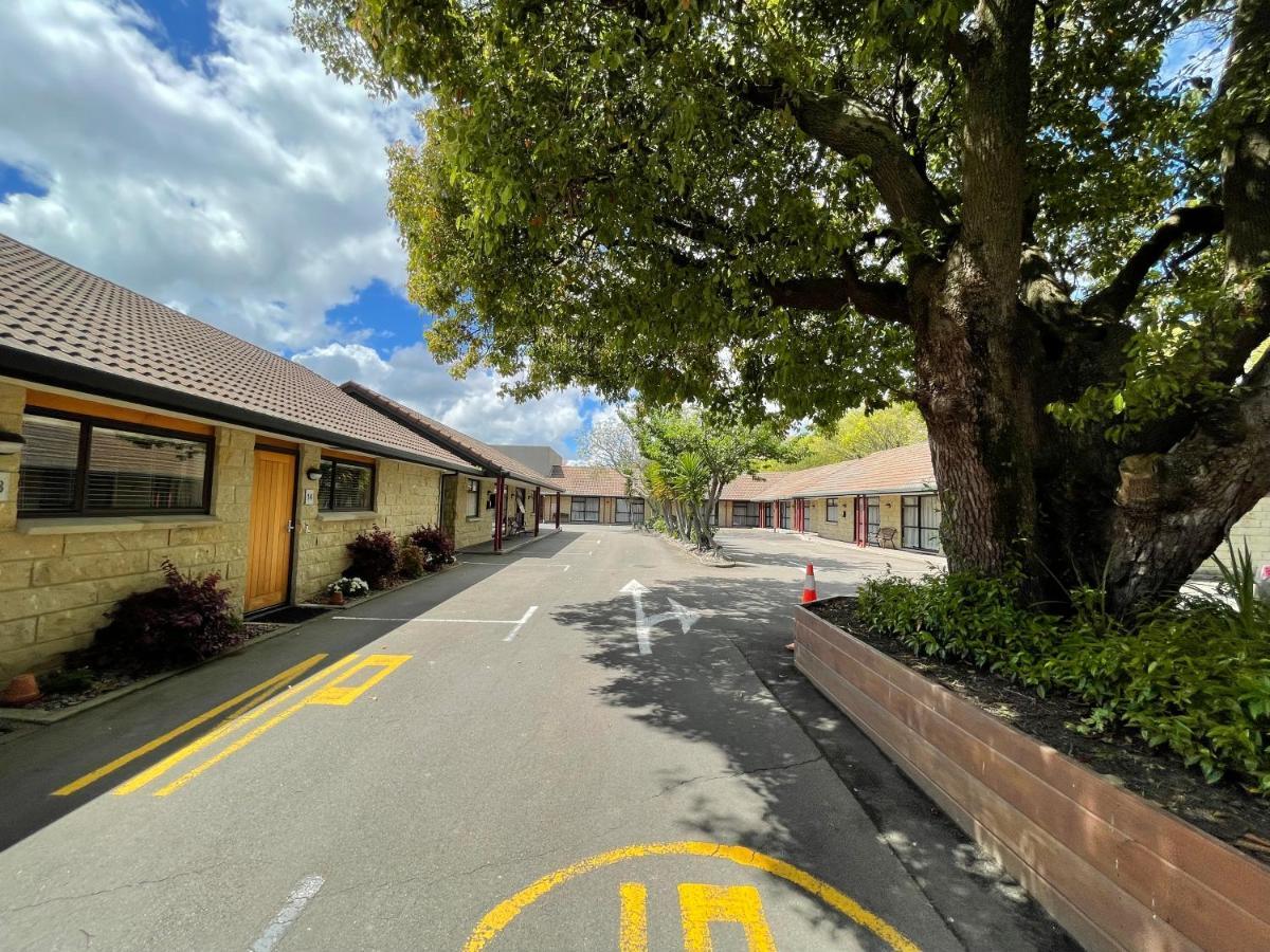 Bentleys Motor Inn Palmerston North Exterior foto
