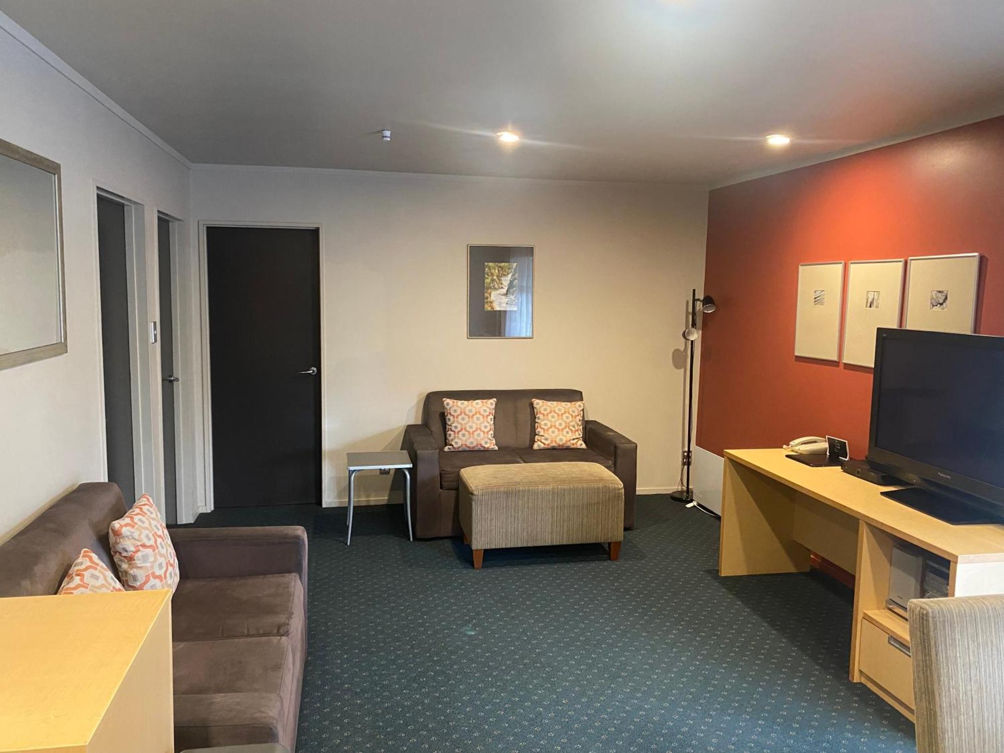 Bentleys Motor Inn Palmerston North Exterior foto